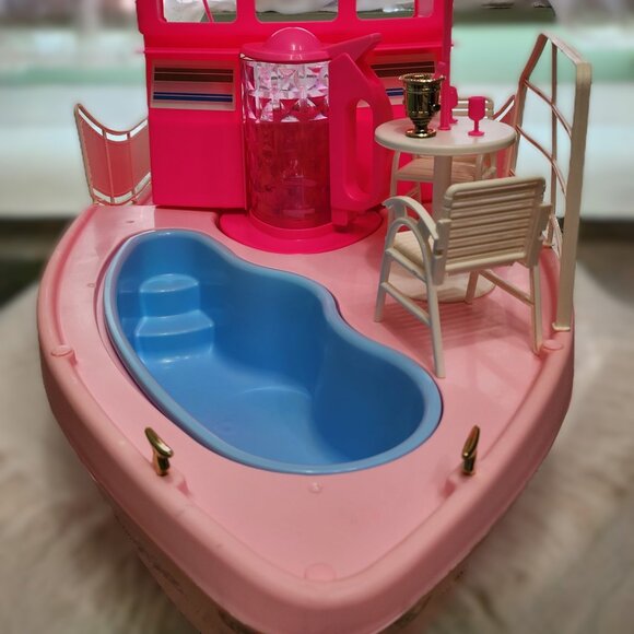 Barbie Dream Boat With Blender & Cups 1994 - Picture 3 of 15
